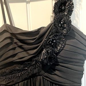 Long black prom dress